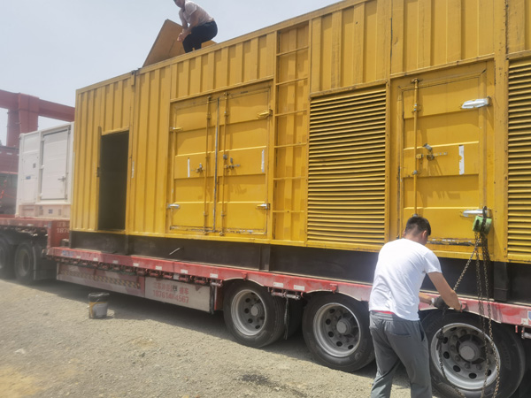 芝罘除了负载情况和发动机维护，还有哪些因素会影响 200kw 柴油发电机的油耗？