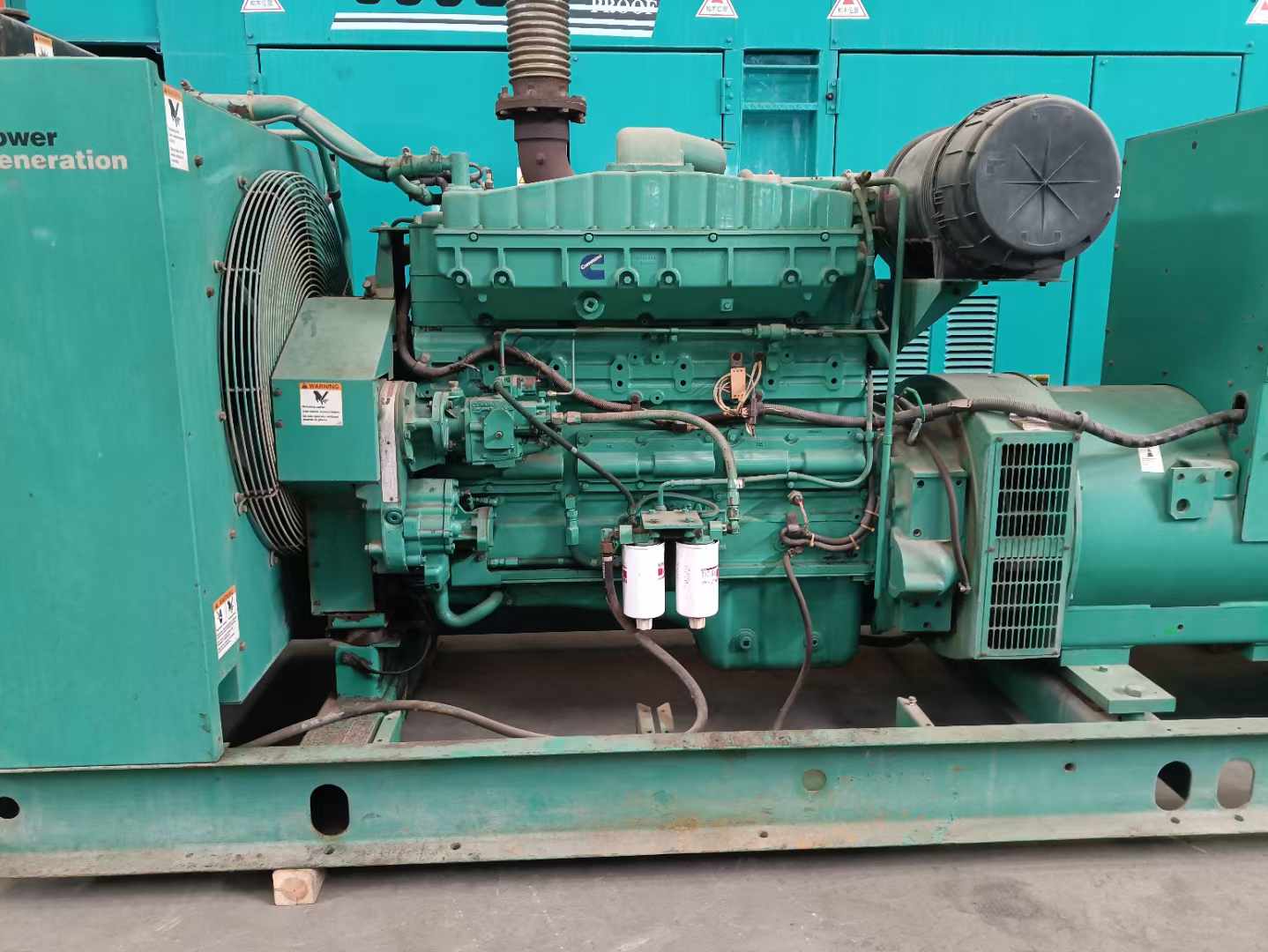 芝罘过载会对 600kW 柴油发电机组造成哪些损害？