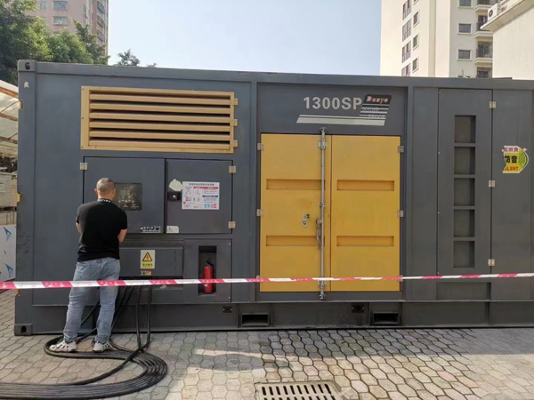 芝罘500KW发电机组冬季应该配多大的启动电瓶？